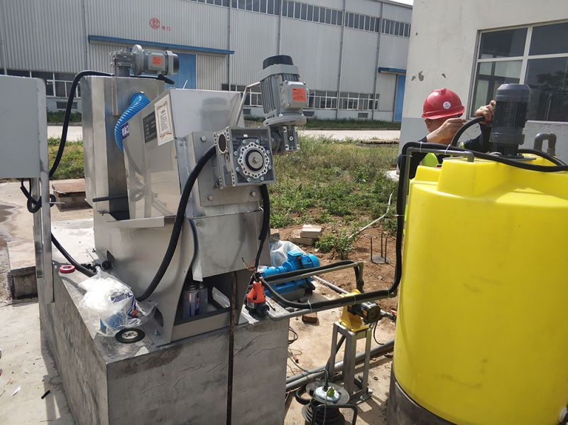 龍輝(hui)汚泥脫(tuo)水