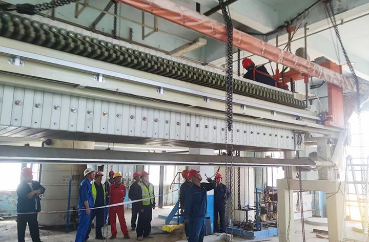 吉(ji)林(lin)石(shi)化闆(ban)框(kuang)壓(ya)濾(lv)機(ji)